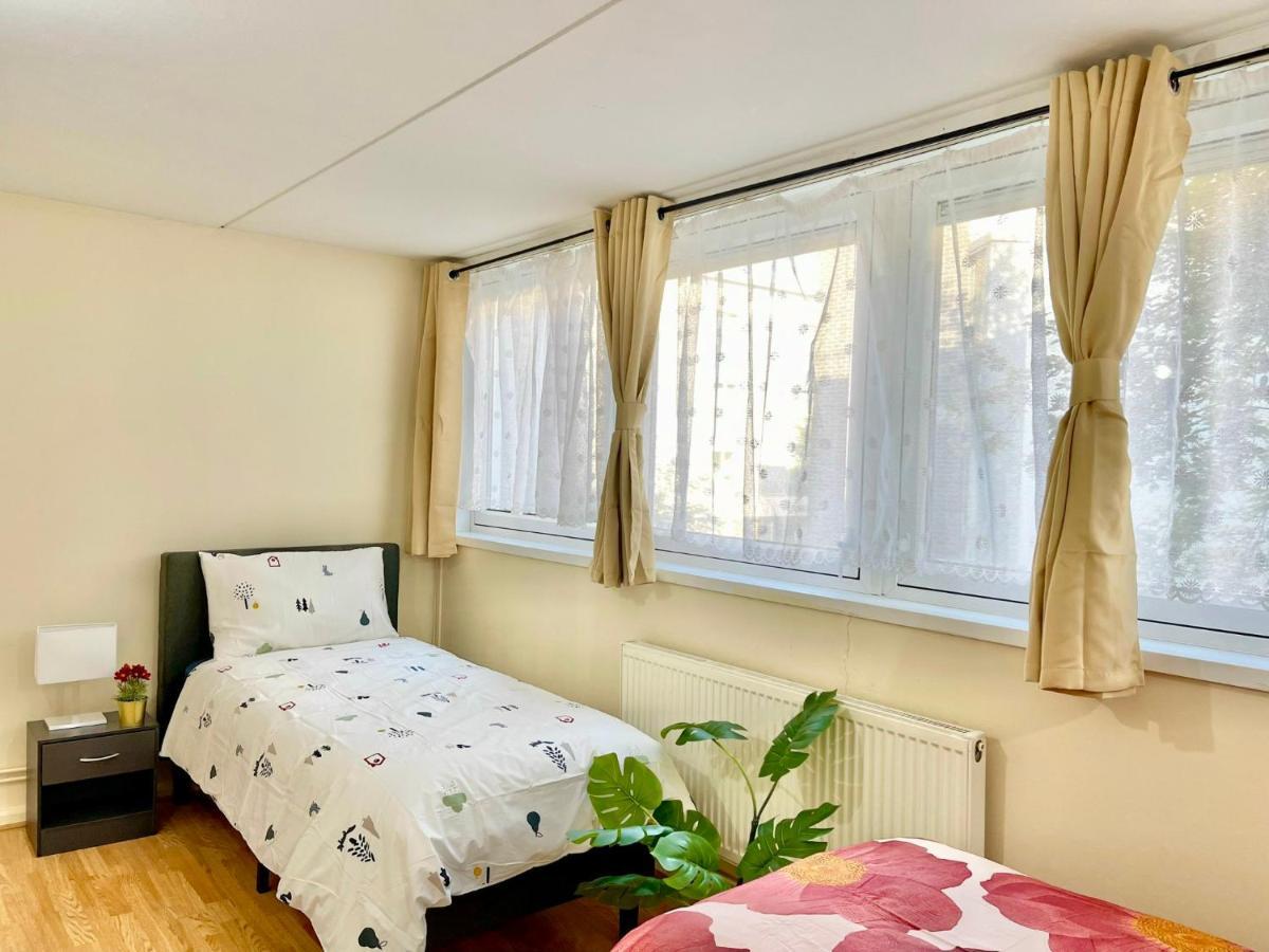 3Br Central London Close Station Esterno foto