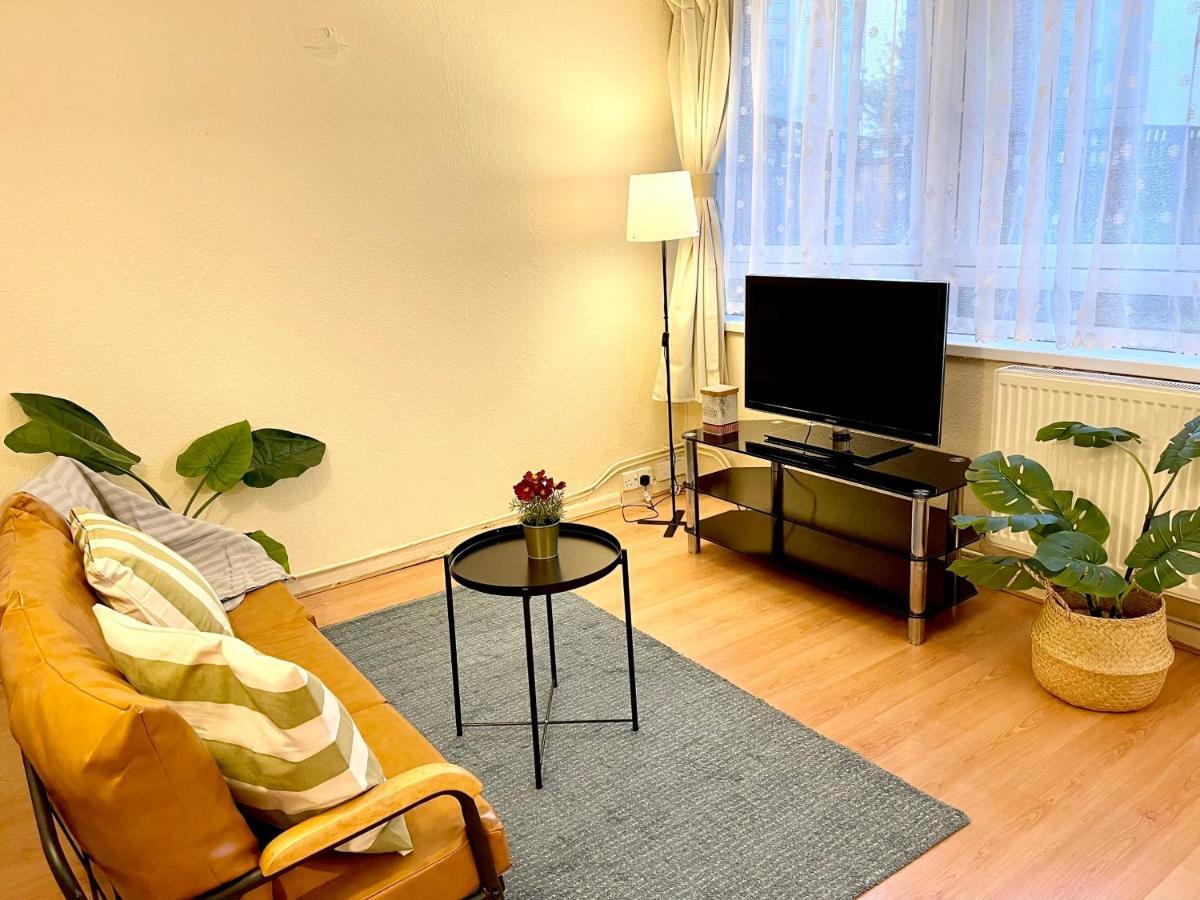 3Br Central London Close Station Esterno foto